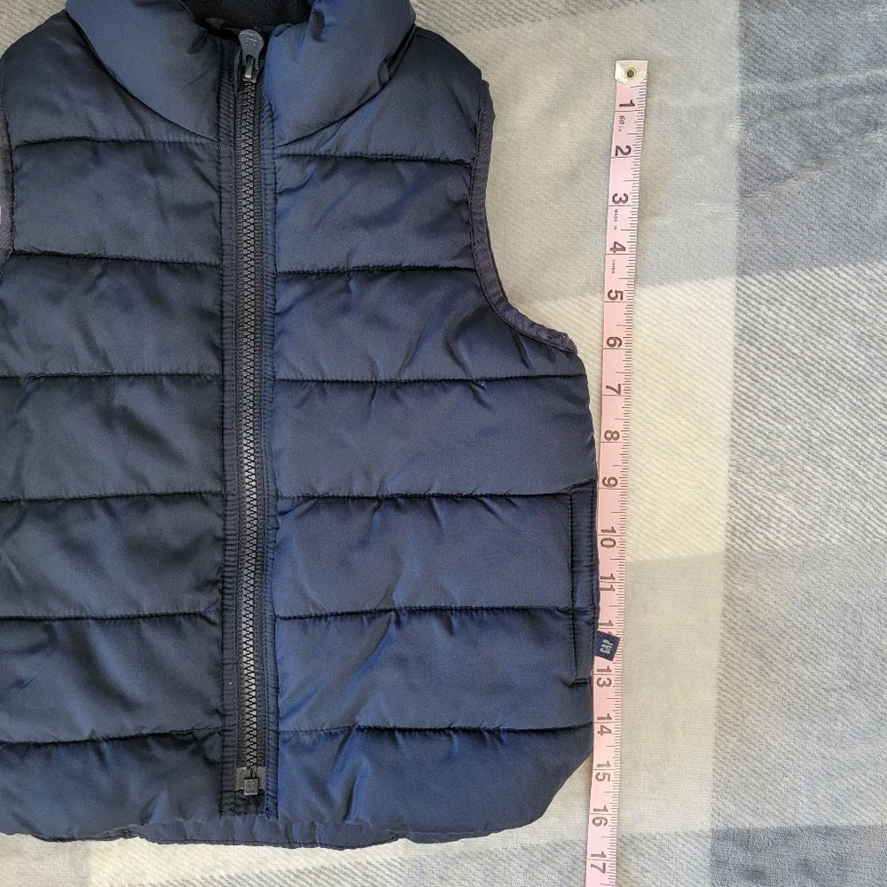 GAP Boys Navy Blue Puffer Vest Full Zip Water Resistant Cold Control Size 3